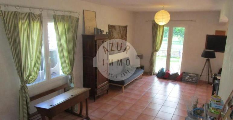 Villa T6/7 sur 1000 m2 terrain avec piscine