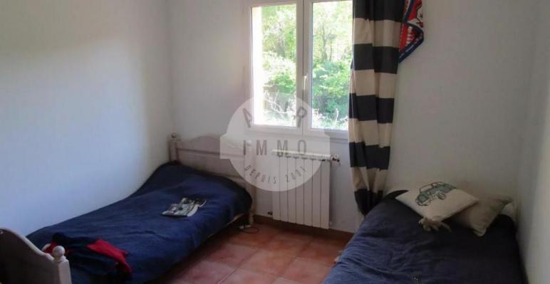 Villa T6/7 sur 1000 m2 terrain avec piscine
