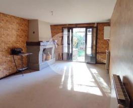 MAISON DE VILLAGE JARDINET + GARAGE A RENOVER